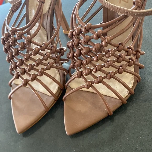 Schutz “deep nude” heel - Picture 10 of 10